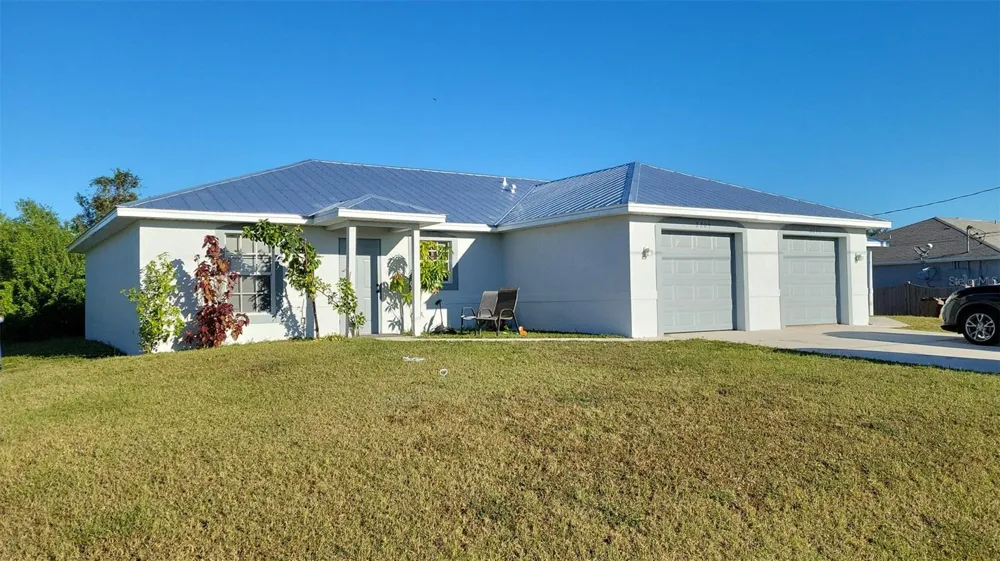 2209/2211 DANIEL AVENUE Lehigh Acres, FL 33971