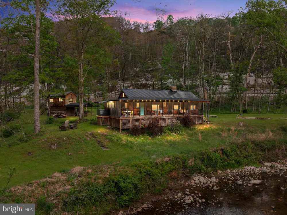 9897 CARPERS PIKE Yellow Spring, WV 26865