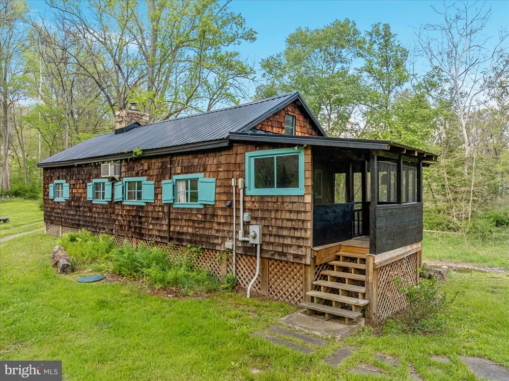 9897 CARPERS PIKE Yellow Spring, WV 26865
