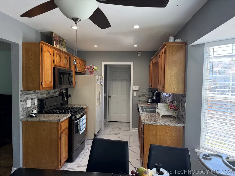 12179 E 35th Street Tulsa, OK 74146