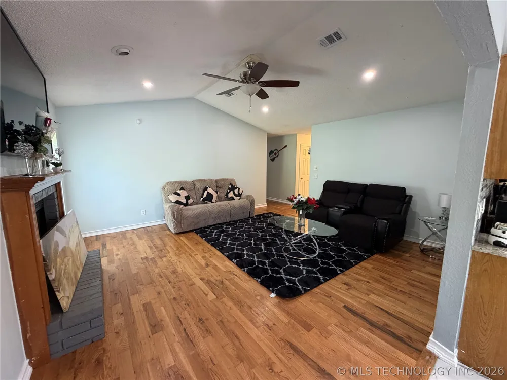 12179 E 35th Street Tulsa, OK 74146