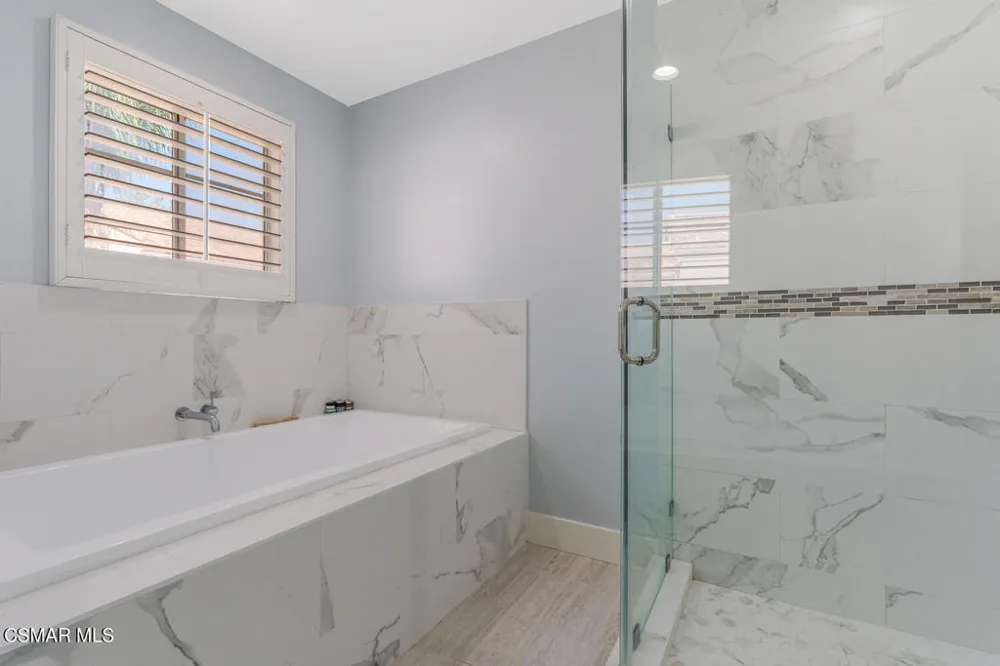 5200 White Oak Avenue #30 Encino, CA 91316