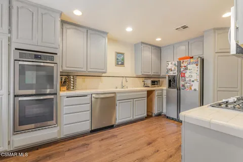 5200 White Oak Avenue #30