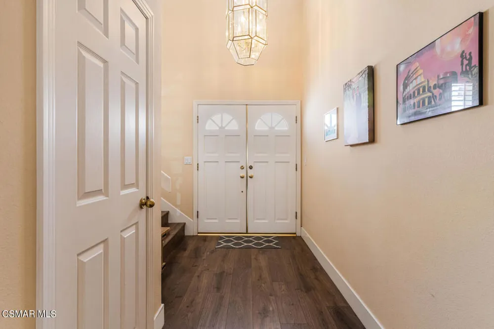 5200 White Oak Avenue #30 Encino, CA 91316