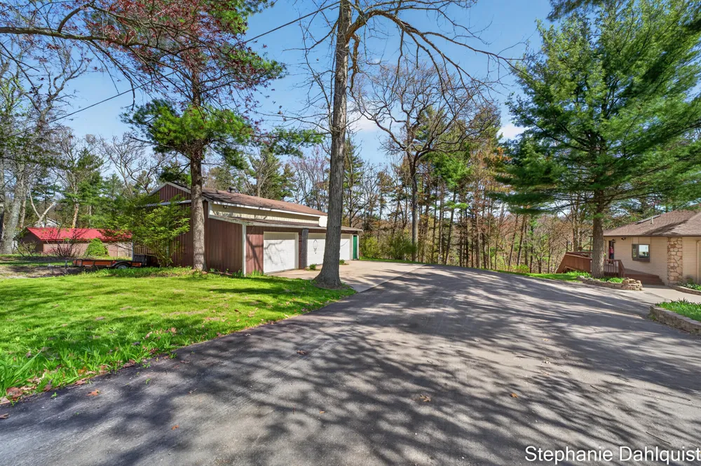 9160 Mill Pond Trail Whitehall, MI 49461