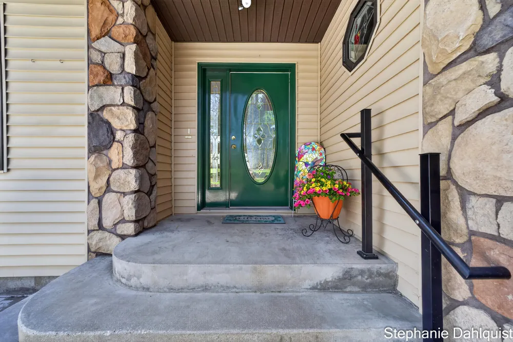9160 Mill Pond Trail Whitehall, MI 49461