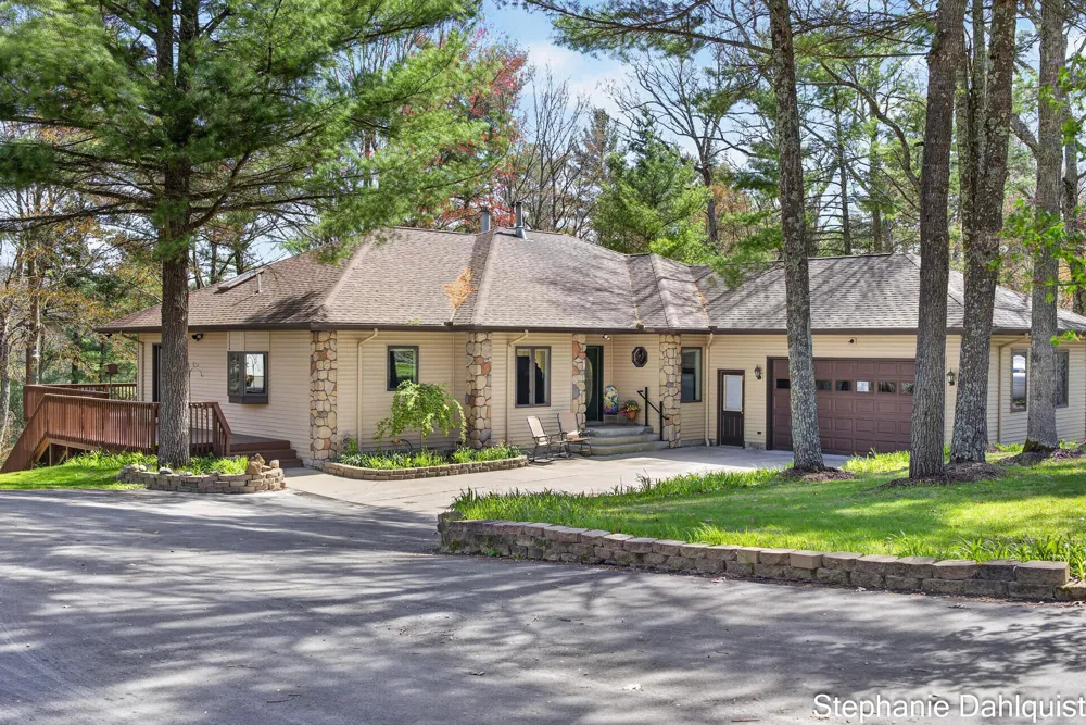 9160 Mill Pond Trail Whitehall, MI 49461