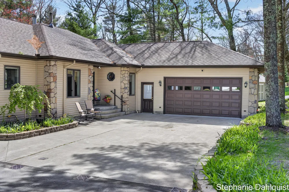 9160 Mill Pond Trail Whitehall, MI 49461