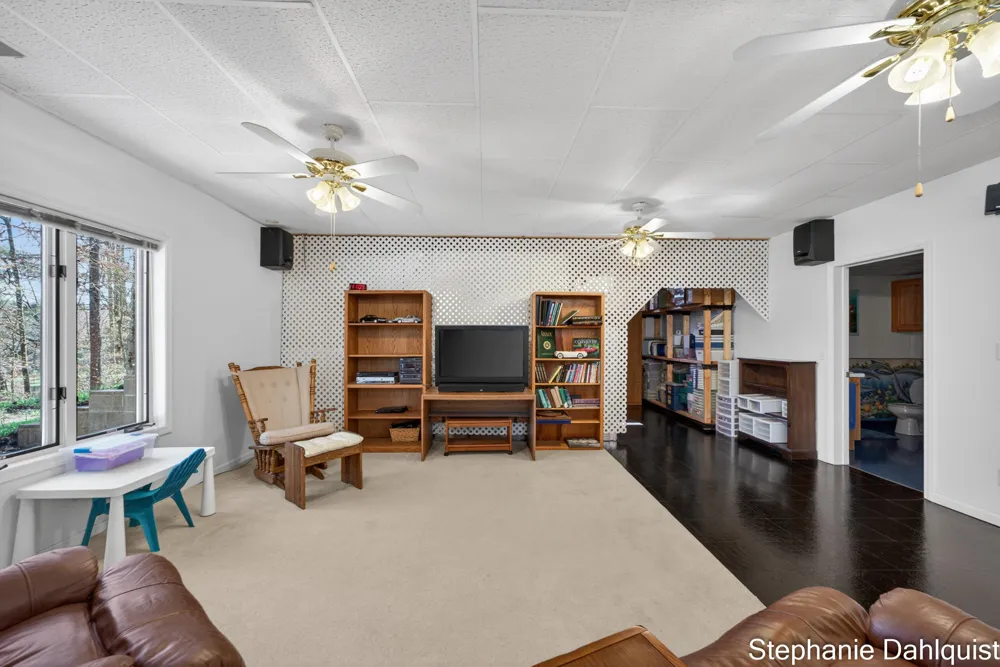 9160 Mill Pond Trail Whitehall, MI 49461