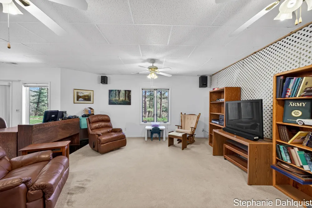 9160 Mill Pond Trail Whitehall, MI 49461