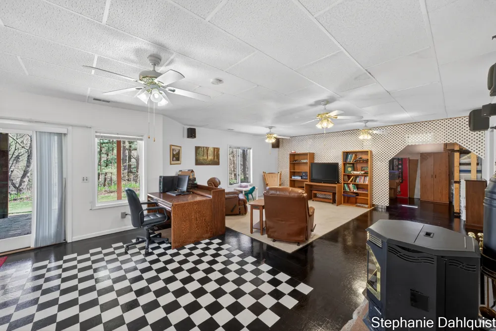9160 Mill Pond Trail Whitehall, MI 49461