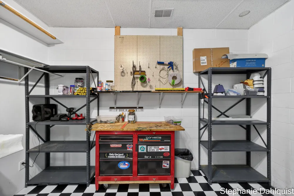 9160 Mill Pond Trail Whitehall, MI 49461