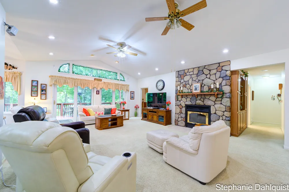 9160 Mill Pond Trail Whitehall, MI 49461