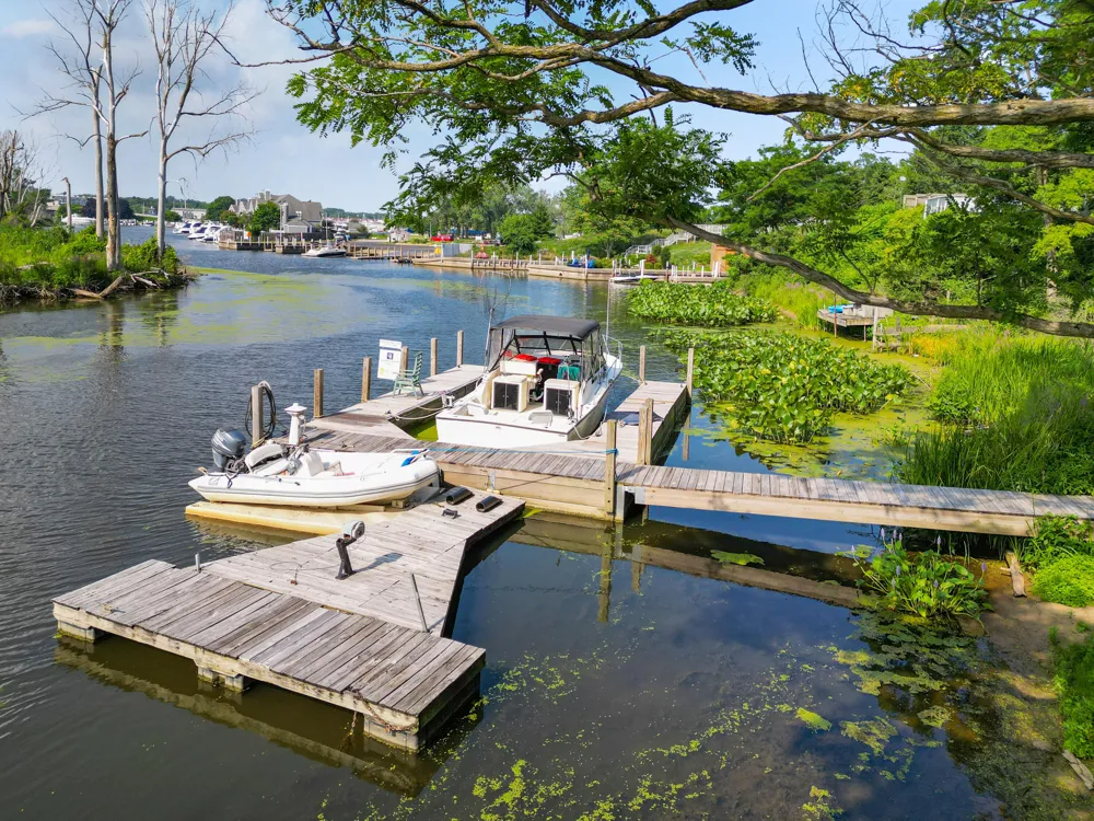 331 Marquette Drive New Buffalo, MI 49117