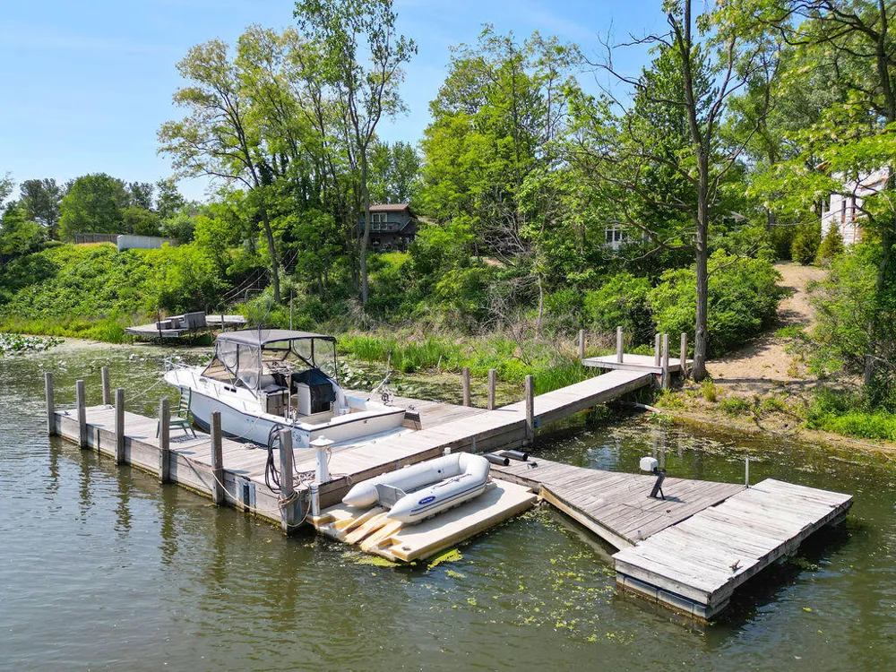 331 Marquette Drive New Buffalo, MI 49117