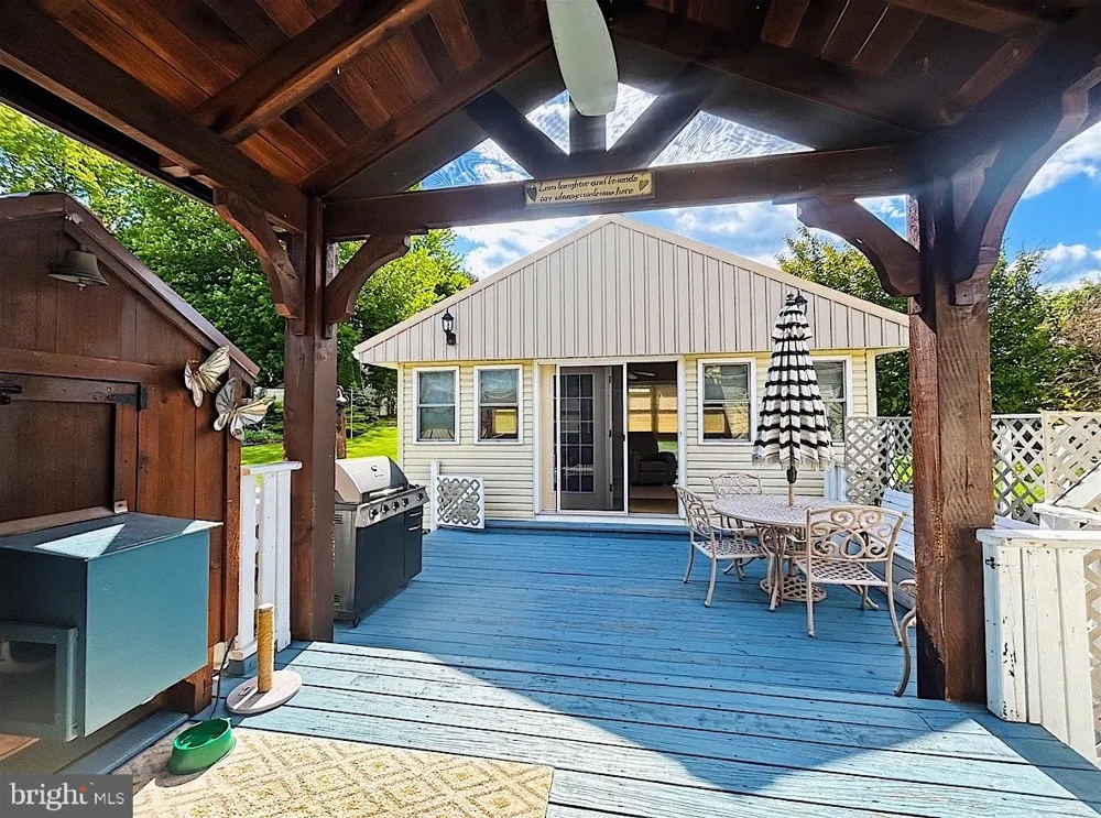 13675 CUMBERLAND HIGHWAY Orrstown, PA 17244