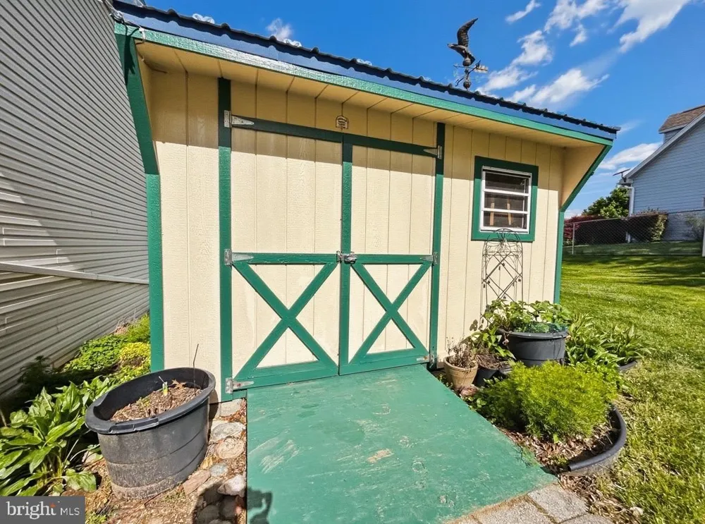 13675 CUMBERLAND HIGHWAY Orrstown, PA 17244