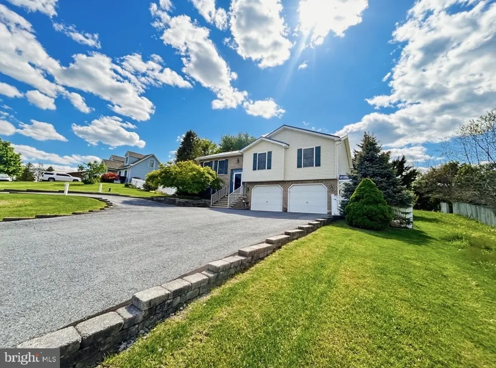13675 CUMBERLAND HIGHWAY Orrstown, PA 17244