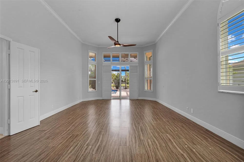 2715 Edgewater Court Weston, FL 33332