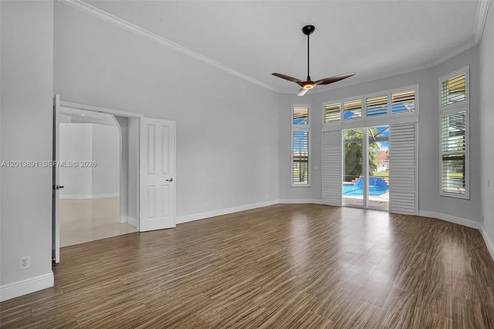2715 Edgewater Court Weston, FL 33332