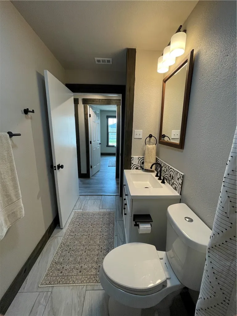 710 Eugenia Street Orange Grove, TX 78372