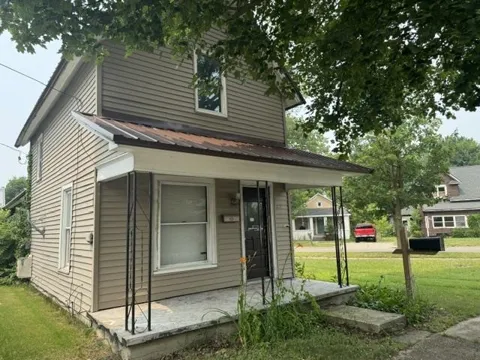 817 Simons Street