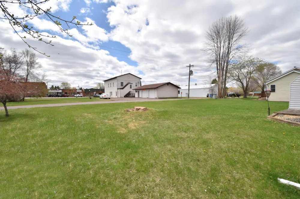 7721 Lake Street Siren, WI 54872