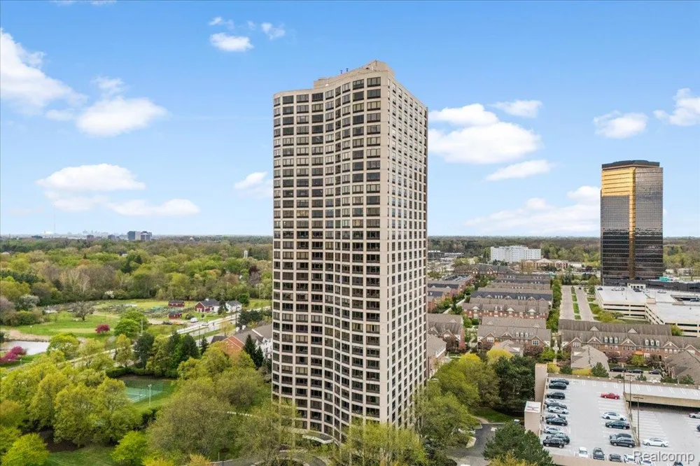 5000 Town Center #3303-3304 Southfield City, MI 48075