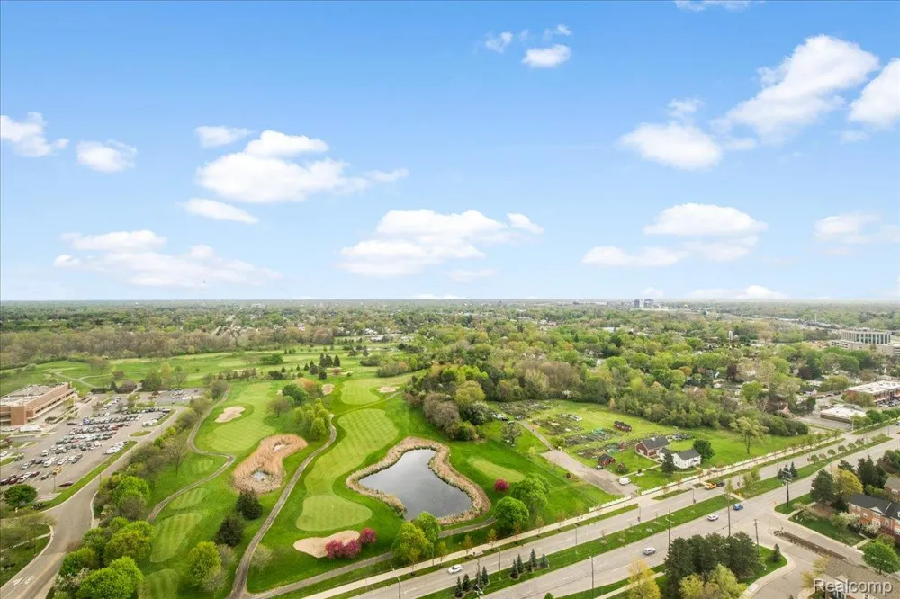 5000 Town Center #3303-3304 Southfield City, MI 48075