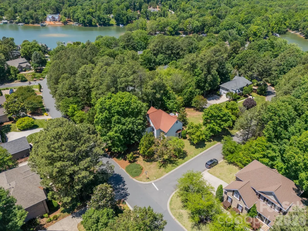 11043 Seven Coves Drive Tega Cay, SC 29708