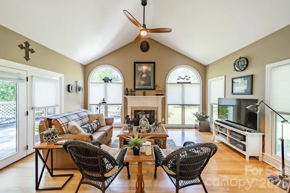 11043 Seven Coves Drive Tega Cay, SC 29708