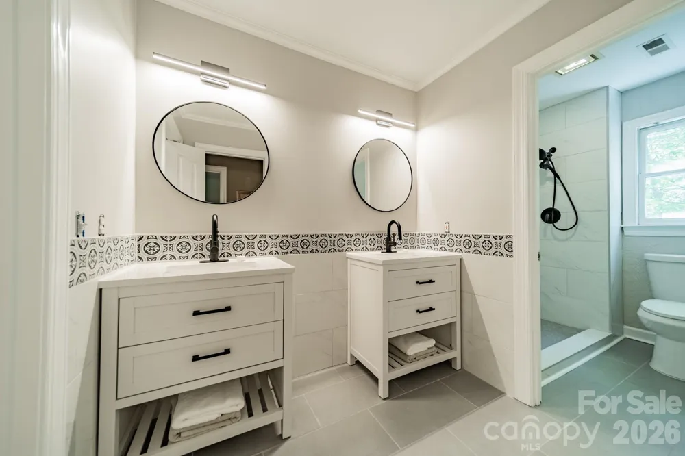 11043 Seven Coves Drive Tega Cay, SC 29708