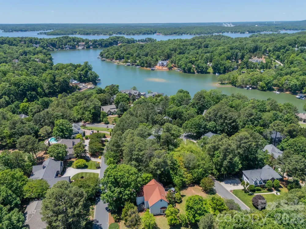 11043 Seven Coves Drive Tega Cay, SC 29708