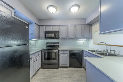 2733 Silver Creek Drive #205