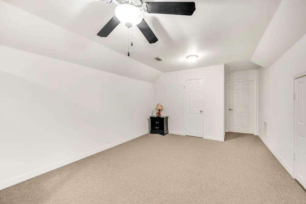 6880 County Road 4042 Kemp, TX 75143