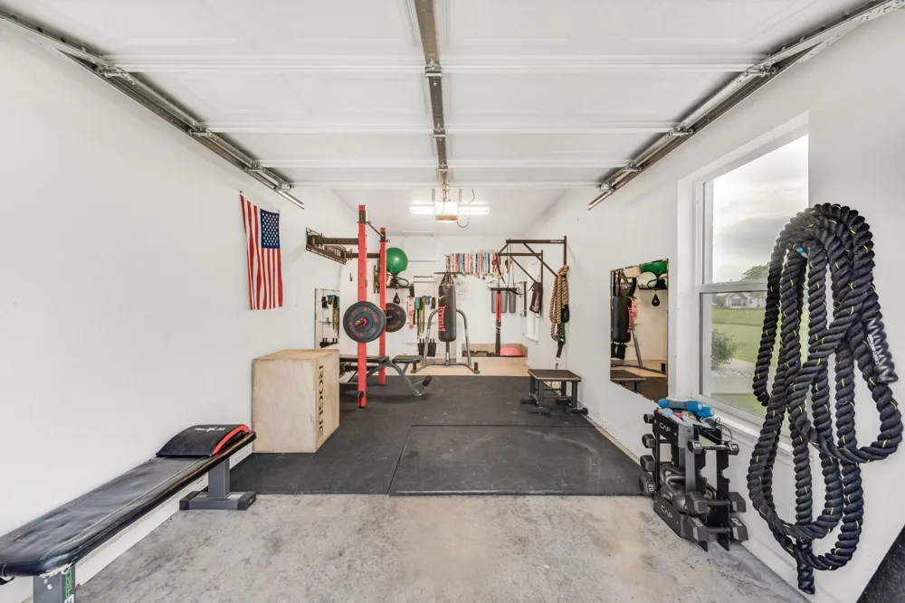6880 County Road 4042 Kemp, TX 75143