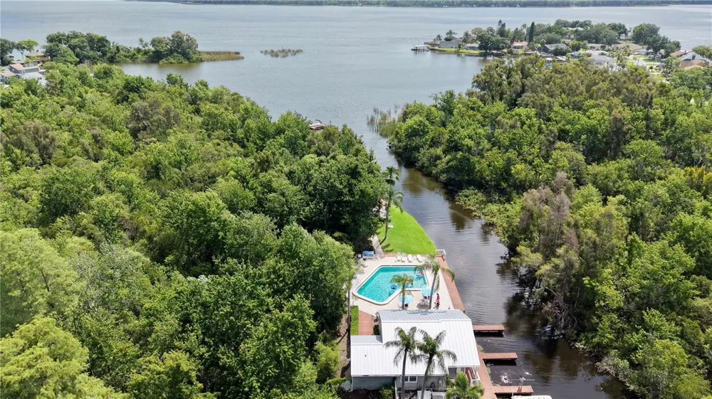 2511 2511 DOLLY BAY DRIVE #102 Palm Harbor, FL 34684