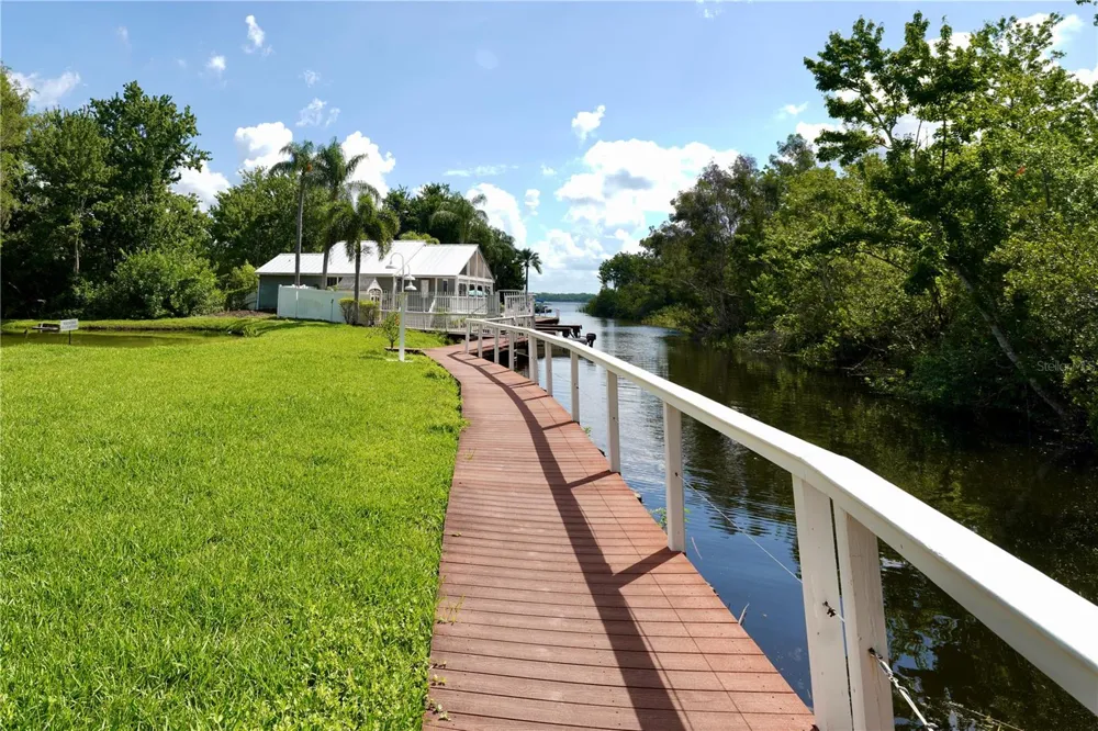 2511 2511 DOLLY BAY DRIVE #102 Palm Harbor, FL 34684