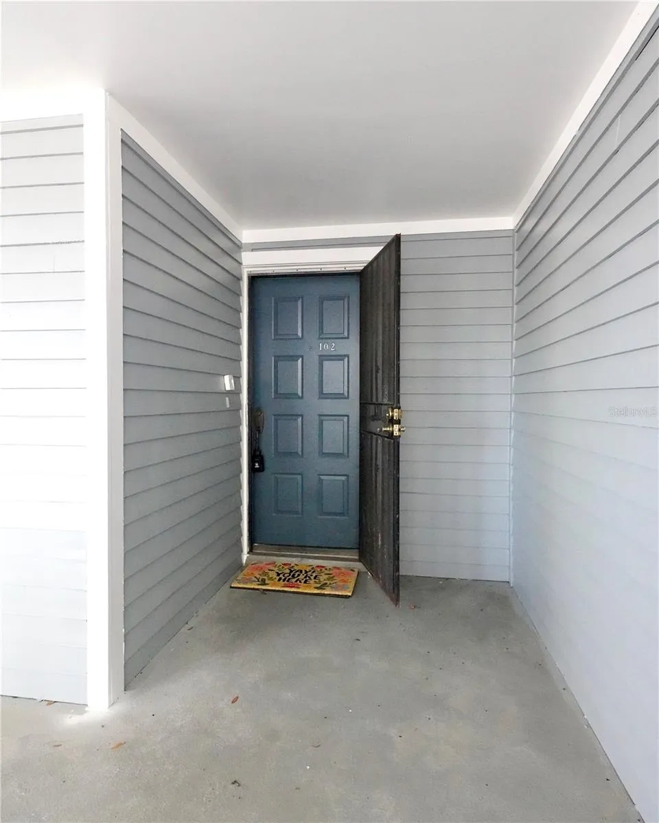 2511 2511 DOLLY BAY DRIVE #102 Palm Harbor, FL 34684