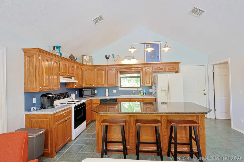 424808 E 1166 ROAD Eufaula, OK 74432