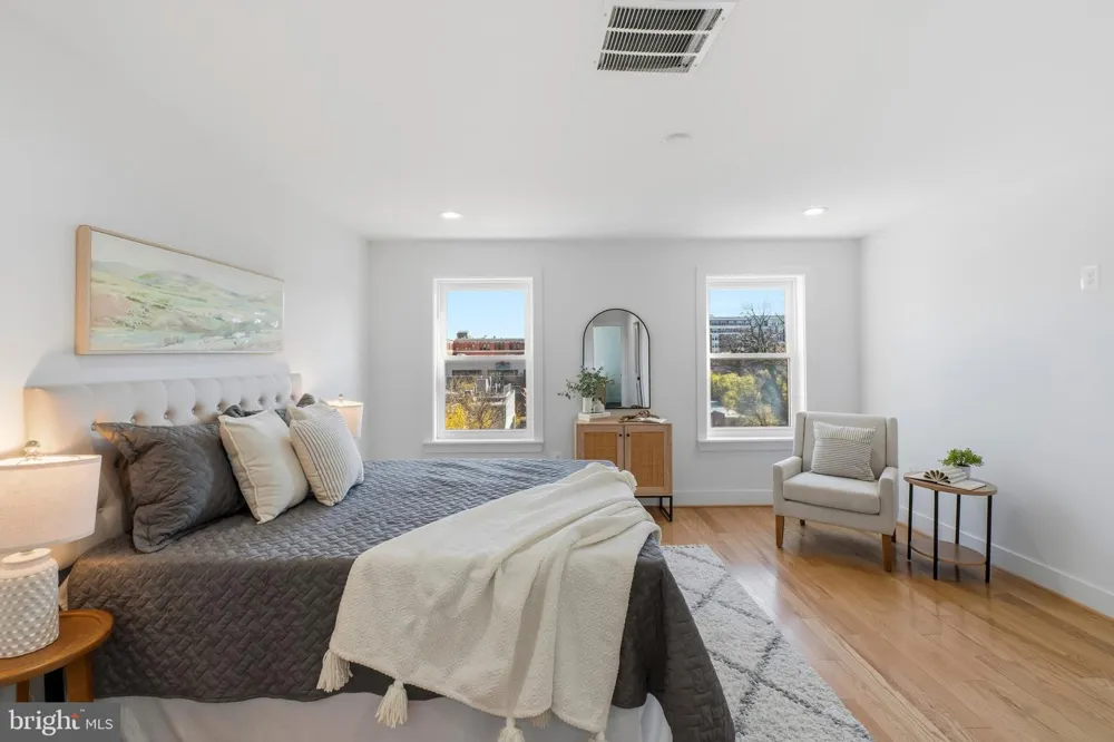 3461 KESWICK ROAD Baltimore, MD 21211