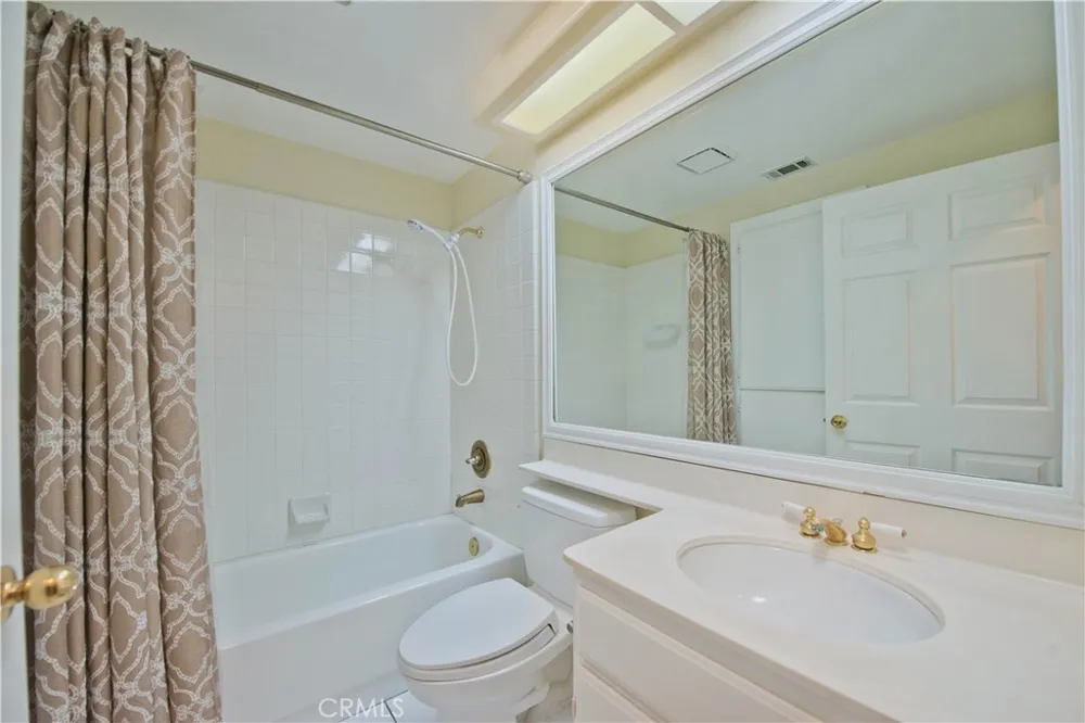25554 Hemingway #A Stevenson Ranch, CA 91381