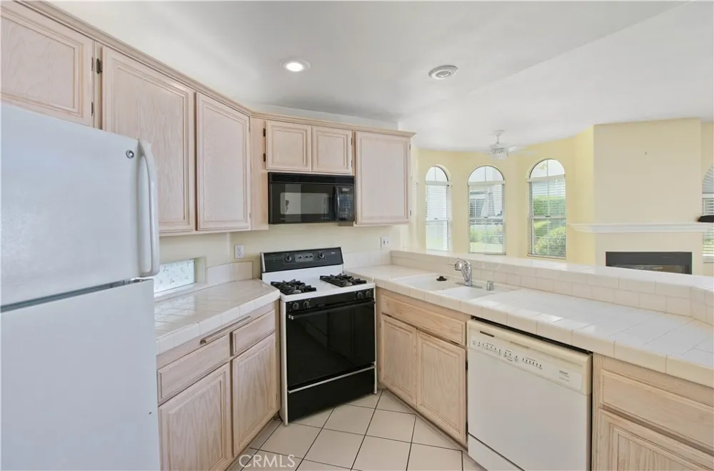 25554 Hemingway #A Stevenson Ranch, CA 91381