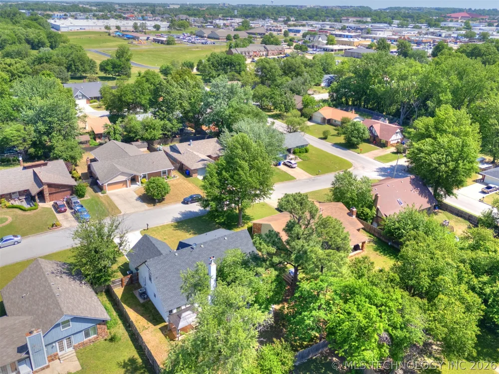 2509 W Broadway Street Broken Arrow, OK 74012