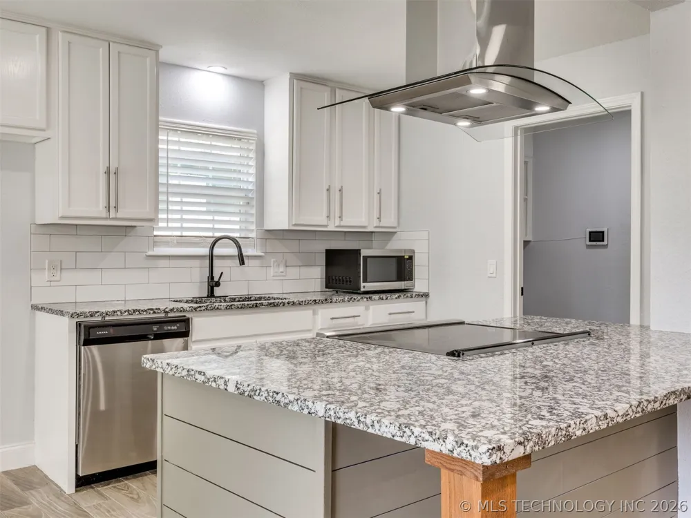 2509 W Broadway Street Broken Arrow, OK 74012