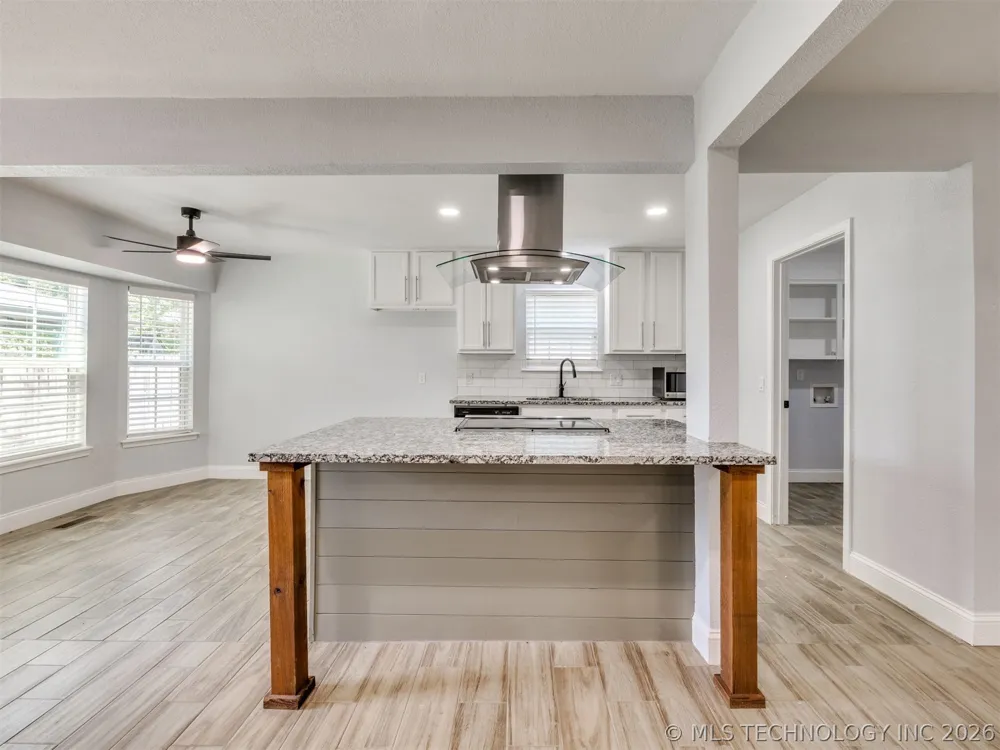 2509 W Broadway Street Broken Arrow, OK 74012