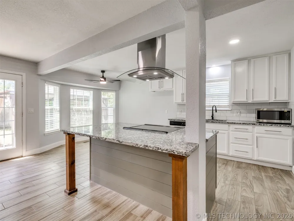 2509 W Broadway Street Broken Arrow, OK 74012