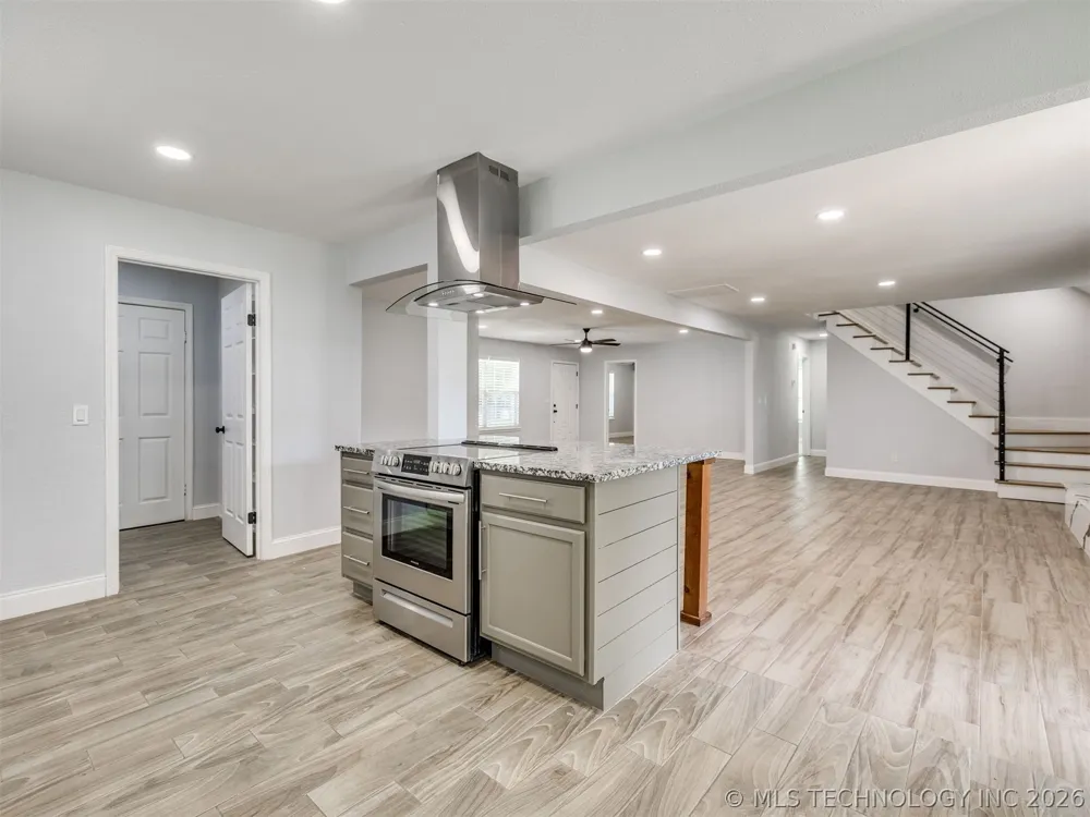2509 W Broadway Street Broken Arrow, OK 74012