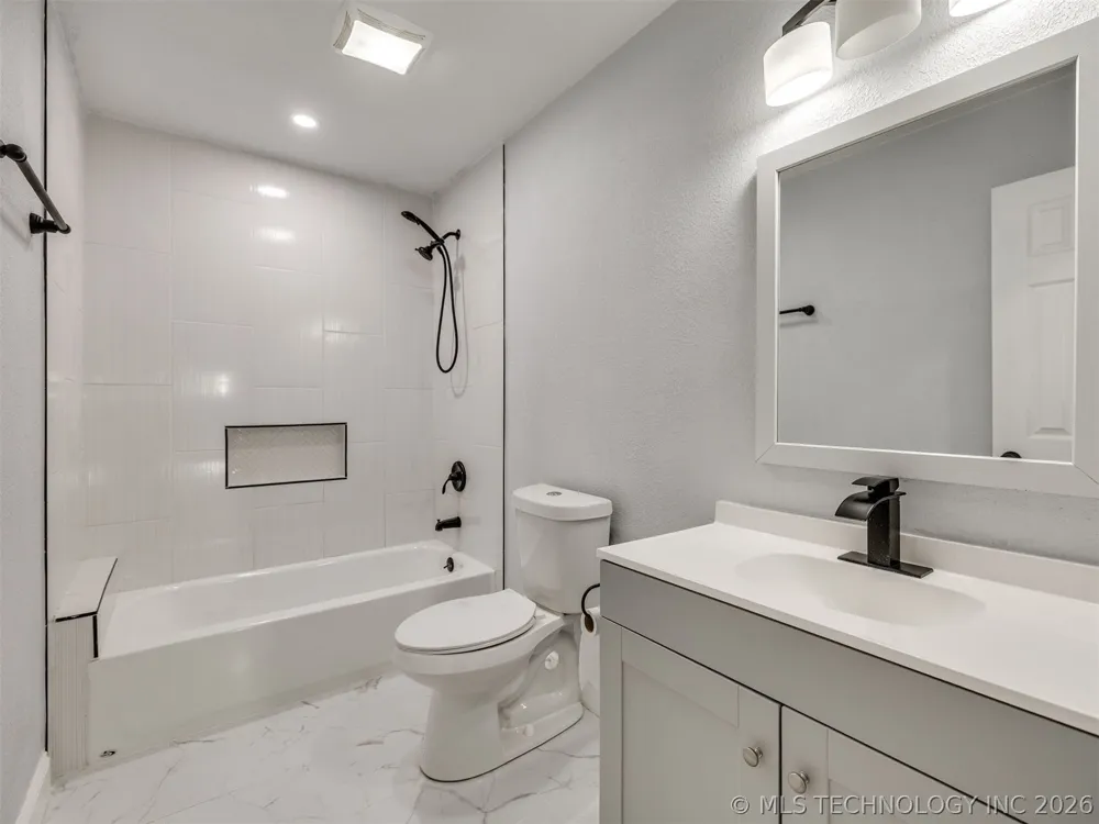 2509 W Broadway Street Broken Arrow, OK 74012
