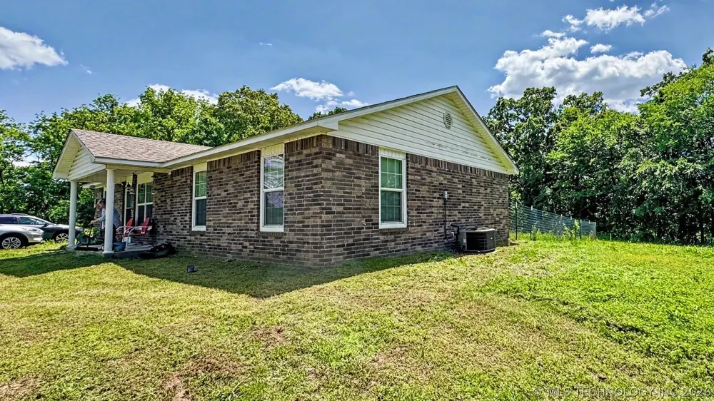83248 S 4670 ROAD Stilwell, OK 74960